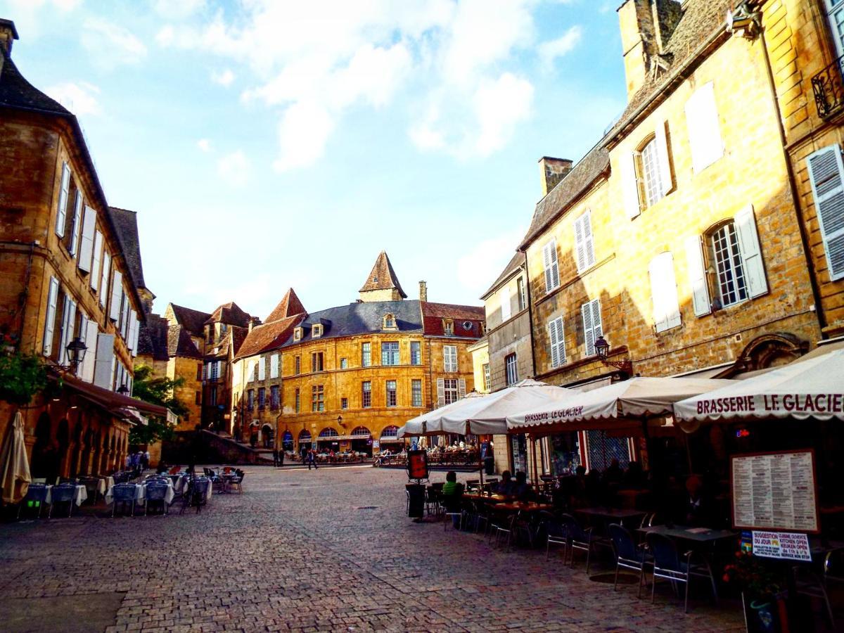 Centrally Located Sarlat Apartment With Medieval Town Views Sarlat-la-Canéda Exterior foto